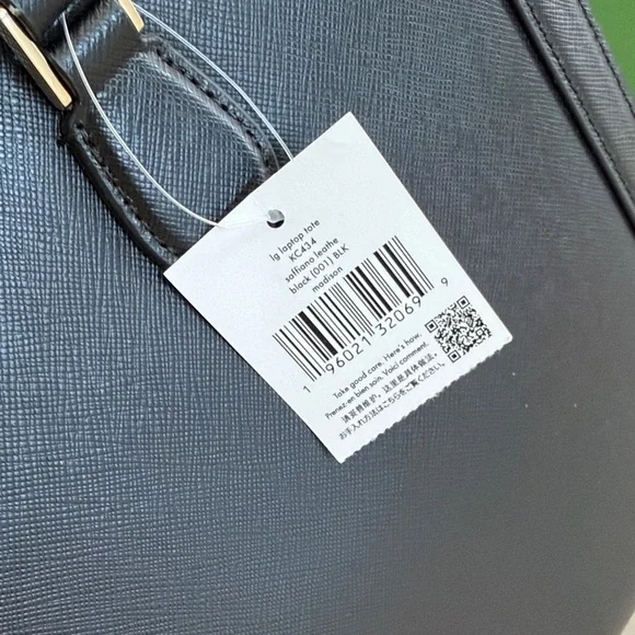 NWT - Kate Spade Outlet Saffiano Large Black Laptop Tote (gold hardware) - Picture 3 of 8